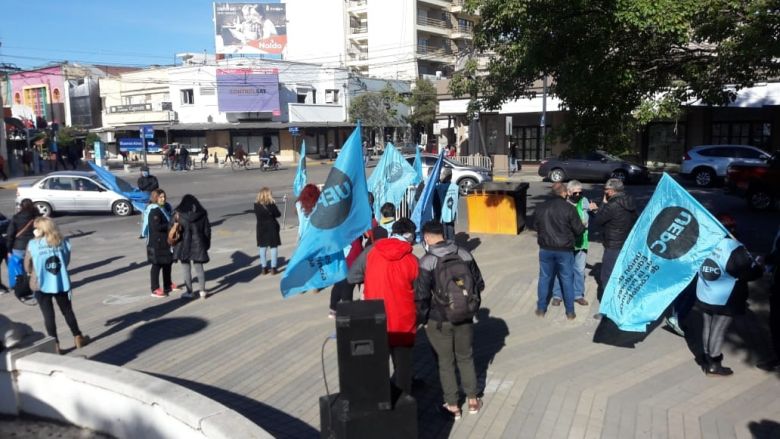 Docentes realizaran una movilización de antorchas 