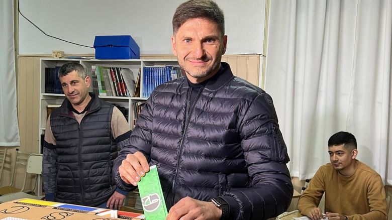 Maximiliano Pullaro consiguió un triunfo histórico en la provincia de Santa Fe