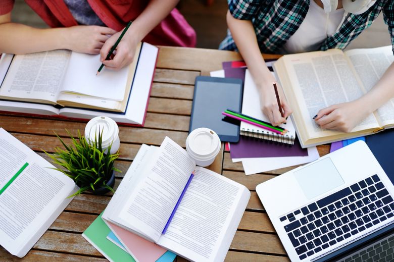 ¿Por qué se celebra el Día del Estudiante?