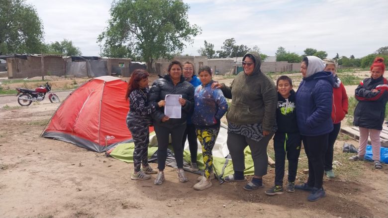 Familias ocuparon un terreno de barrio Las Playas 