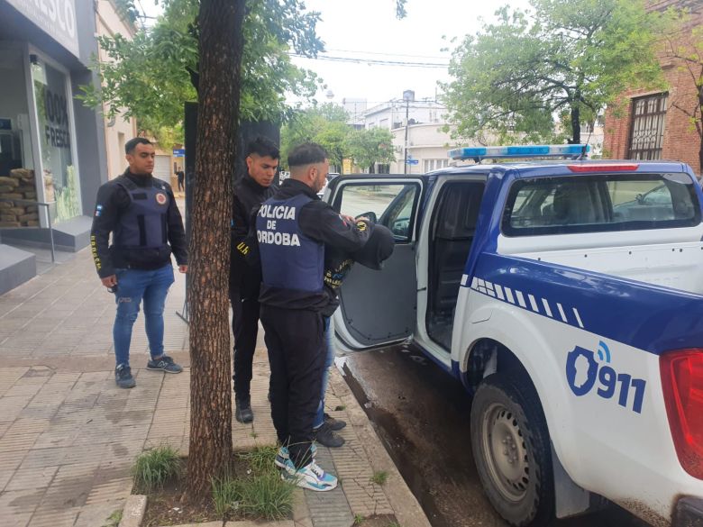 Villa María: dos detenidos con tres mil dólares