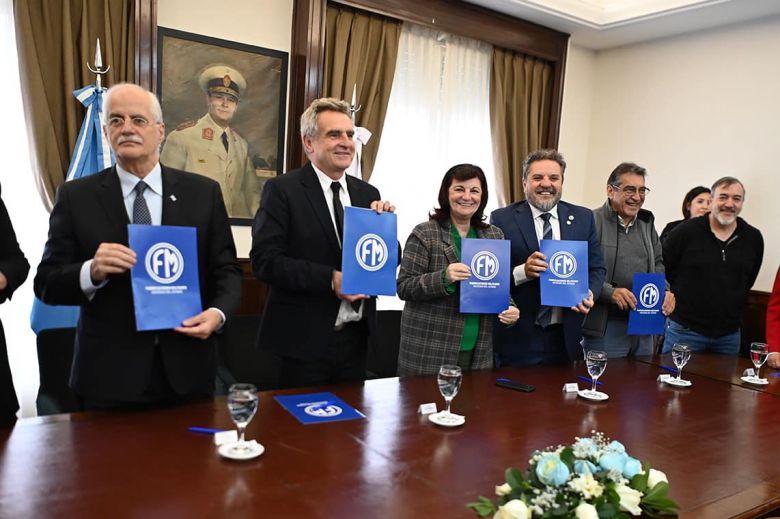 Por primera vez, la Fábrica Militar tiene un convenio colectivo de trabajo sectorial