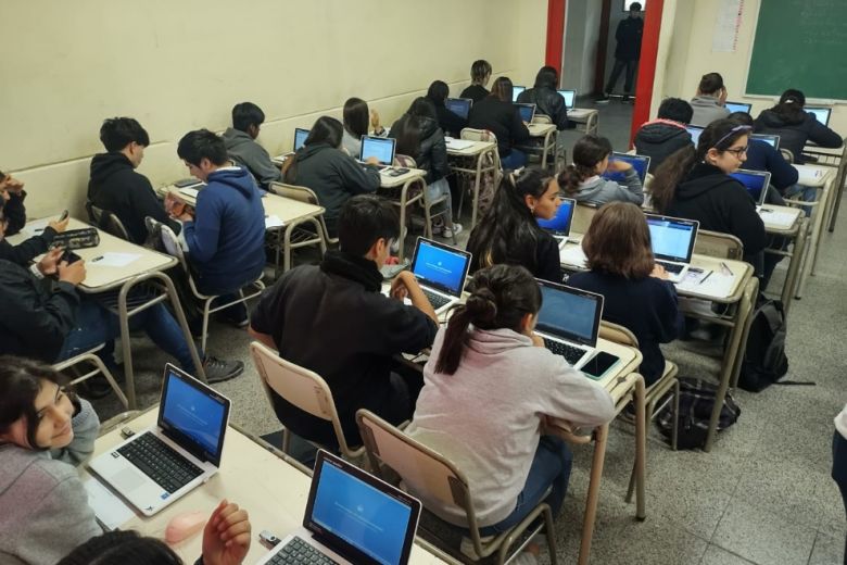 Más de 16.000 estudiantes realizaron la prueba provincial PRISMA