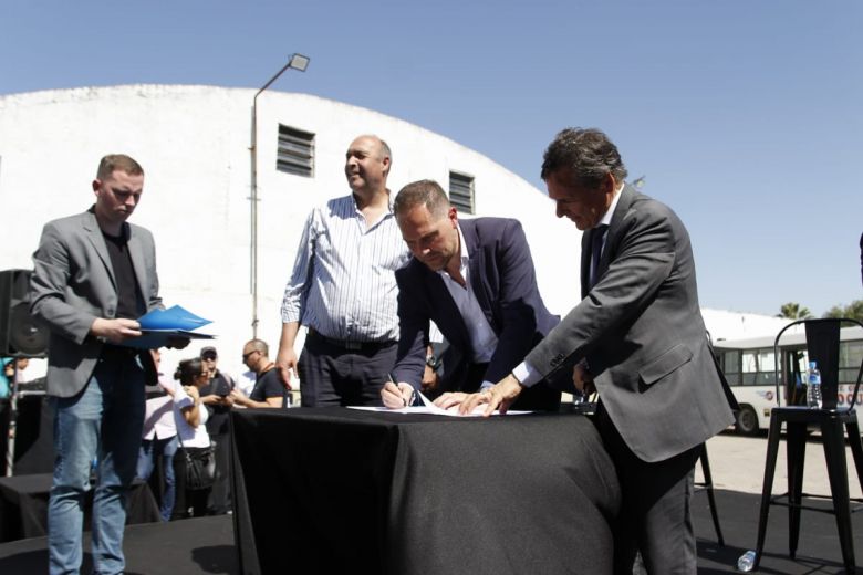  Villa María suscribió el convenio para implementar la tarjeta SUBE