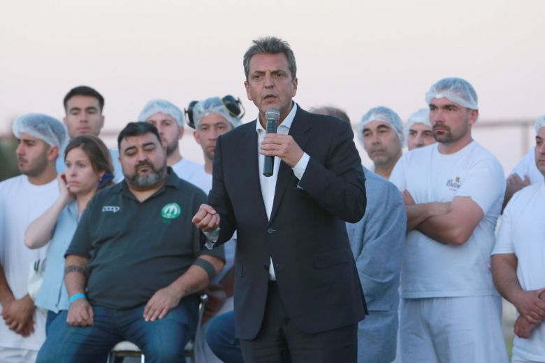 Massa destacó la importancia de las cooperativas en James Craik