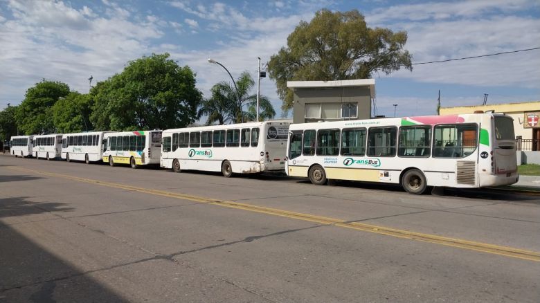 Continúan las medidas de fuerza en el transporte urbano en la ciudad