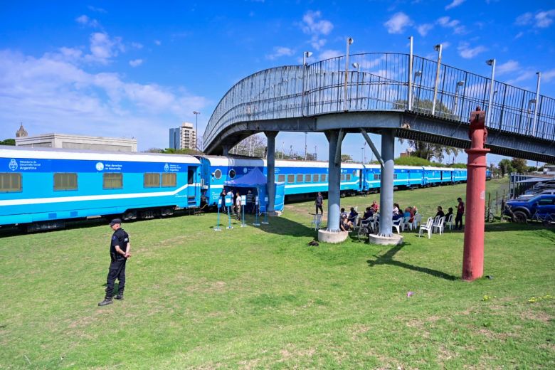 El Tren de Desarrollo Social y Sanitario está en Villa María brindando atenciones médicas y sociales gratuitas 