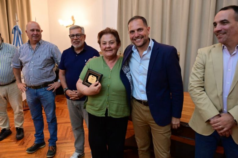 En el Día del Empleado Público Municipal, reconocieron a trabajadores y jubilados