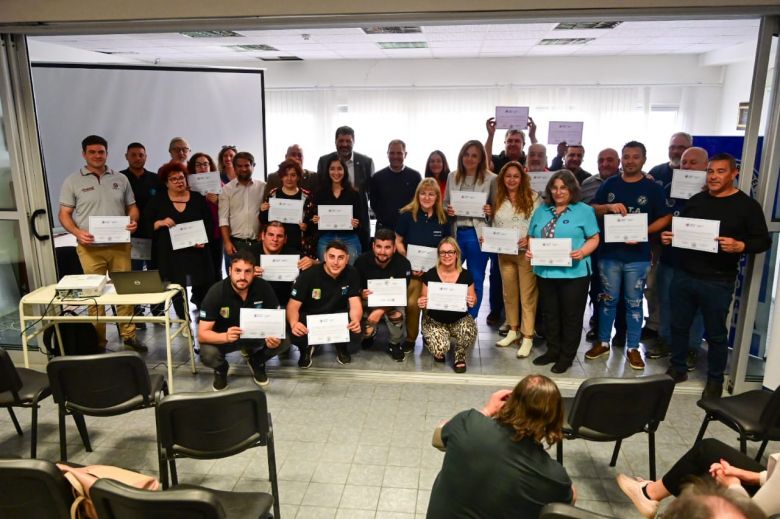 Participantes de la Diplomatura de Organizaciones Sindicales recibieron sus certificados