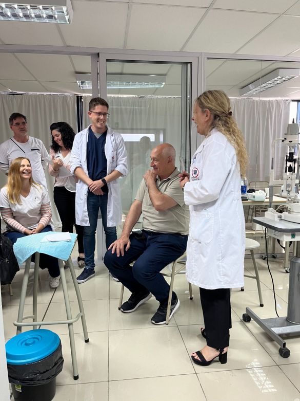 Recuperó gran parte de su visión gracias al trabajo de docentes de Óptica