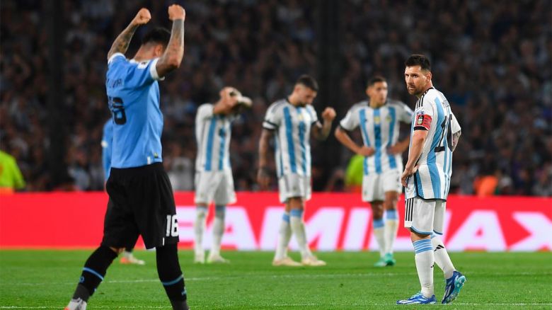 Argentina se rearma tras la derrota con Uruguay, de cara al clásico ante Brasil