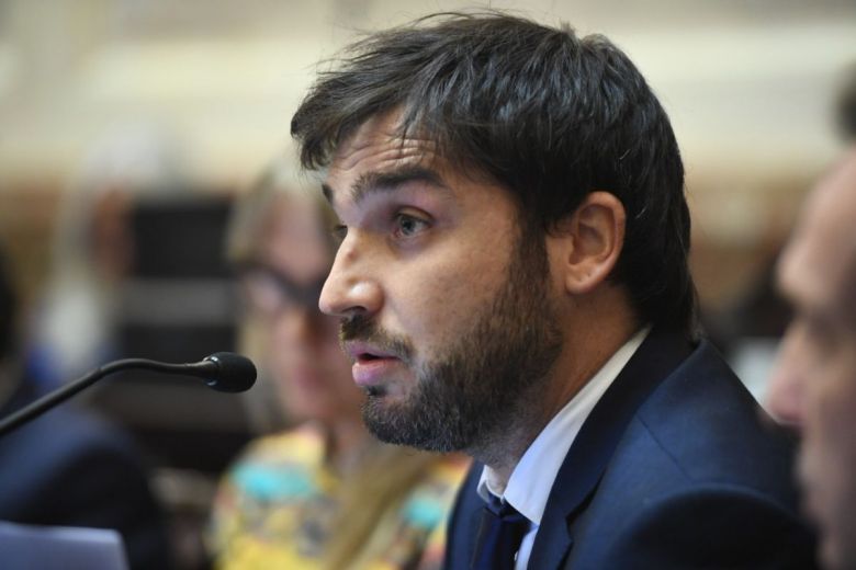 Chubut anticipó que no podrá pagar aguinaldos en diciembre 
