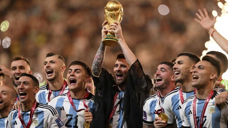 Argentina mantiene el liderazgo en el ranking de la FIFA y Brasil bajó al quinto puesto 