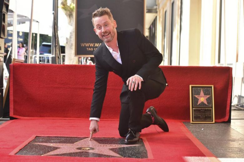 El actor de 'Mi Pobre Angelito' recibió su estrella en Hollywood