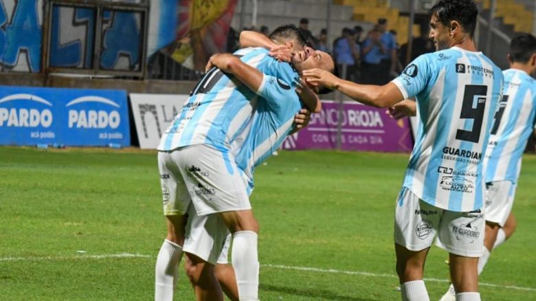 Gimnasia y Tiro venció por penales a Douglas Haig y ascendió a Primera Nacional
