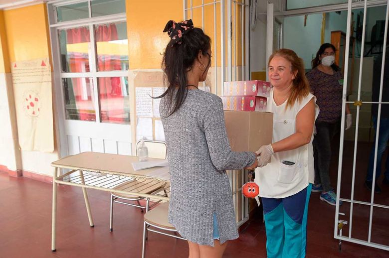 Comenzó la entrega de módulos de PAICor para el receso de verano