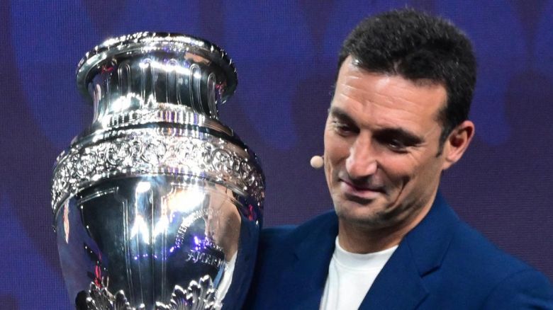 Scaloni, sobre la charla con Chiqui Tapia: "Todavía estoy pensando mi decisión"