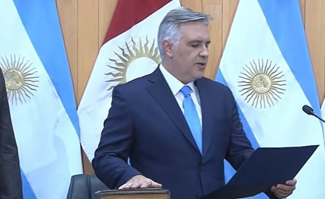 Martín Llaryora juró como gobernador