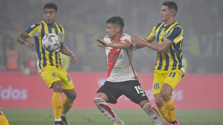 El "Diablito" Echeverri sacudió al "Mundo River": anunció que no renovará