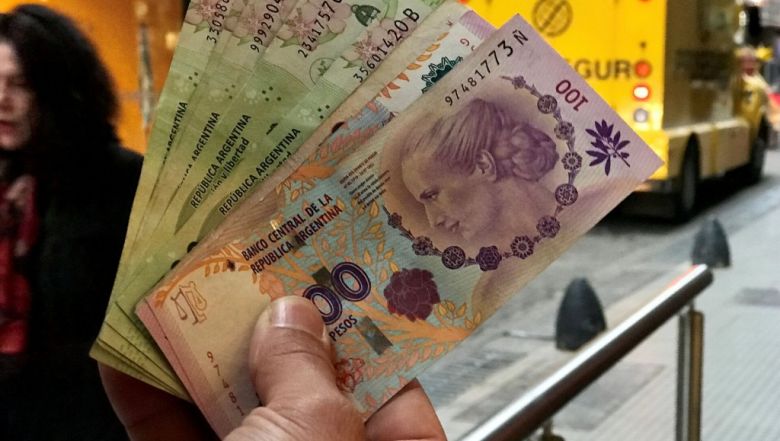 El Banco Central prevé emitir billetes de $20.000 y $50.000