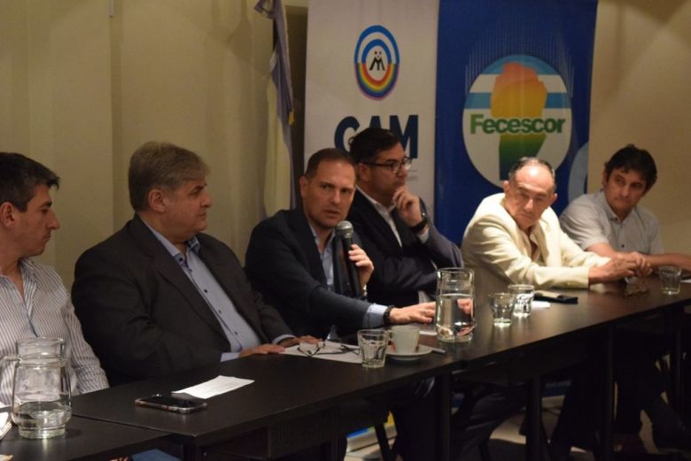 El ministro Gill se reunió con autoridades de Bancor y con federaciones de cooperativas