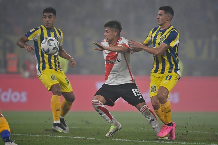 Manchester City espera firmar la transferencia del "Diablito" Echeverri