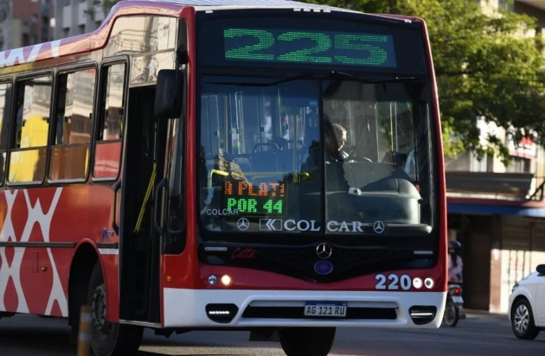 Quita de subsidios al transporte: "no están castigando a los gobernadores, están castigando a la gente"
