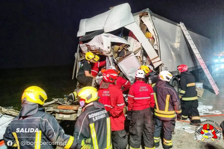Un herido tras un choque entre dos camiones sobre autopista