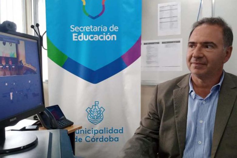 Mas de 15 mil estudiantes pidieron "pases de colegio” en Córdoba
