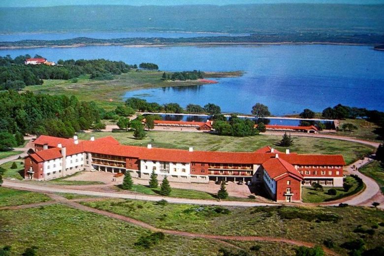 Cerraron los hoteles turísticos de Embalse 