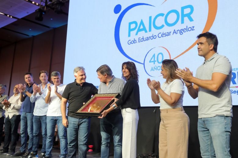 40 años del Paicor: Llaryora anunció un aumento de hasta un 132% para las cocineras
