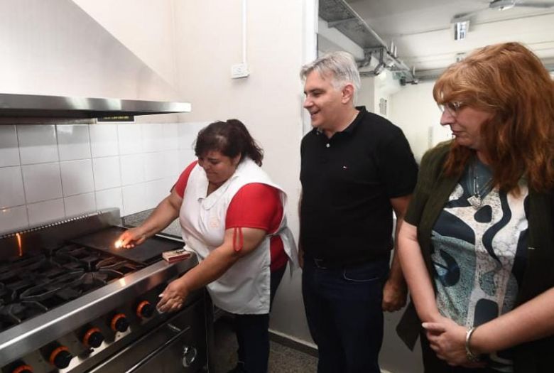 Llaryora: "en tiempos de crisis es vital mantener la obra pública para sostener el empleo"
