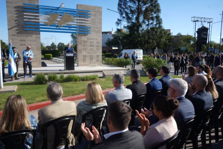 Villa María rindió homenaje a sus héroes de Malvinas