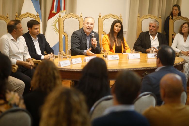 Presentaron el programa "Villa María Sale"