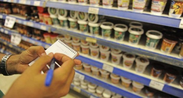 Hubo menos inflación en marzo: más consultoras estiman que el índice se acercó a un dígito