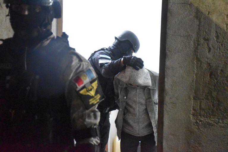 Operativo antidrogas en Villa María y Villa Nueva