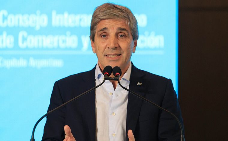Caputo aseguró que la inflación en marzo "va a estar en torno al 10%"