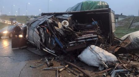 Accidente de un camión que viajaba desde Villa María 