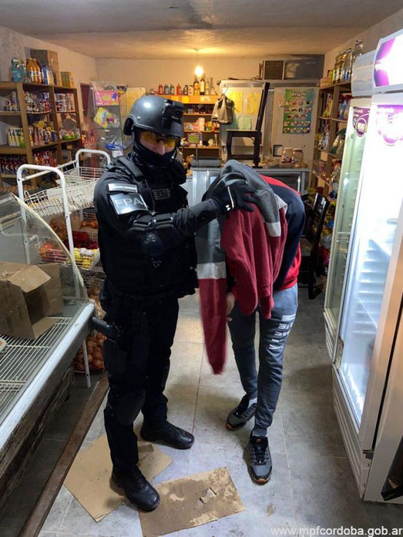 Una despensa era usada como pantalla para vender drogas