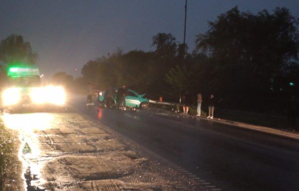 Accidente fatal entre un auto y una camioneta 