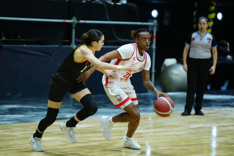 Leonas: primer partido de semifinales con derrota