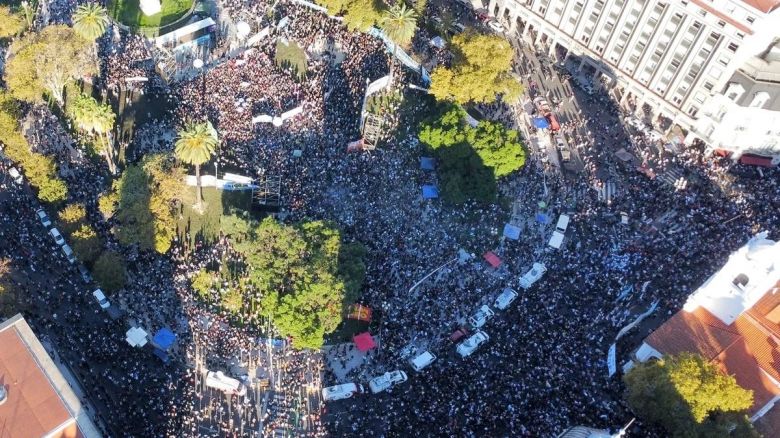 Más de 500 mil personas participaron de la marcha universitaria