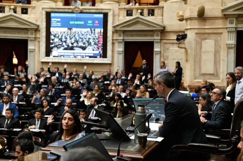 Se aprobó la Ley Bases en la cámara de diputados