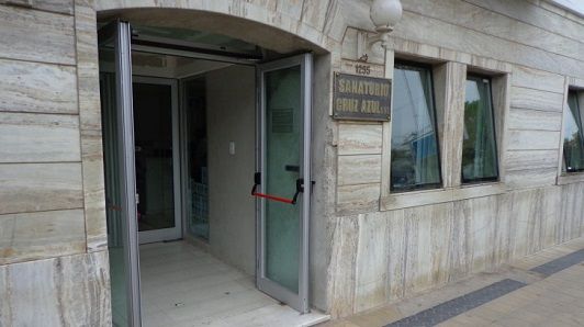 Quedó detenida la titular del laboratorio de la Cruz Azul