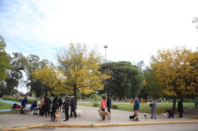 Vacunaron a casi 2.000 mascotas en 12 barrios de la ciudad