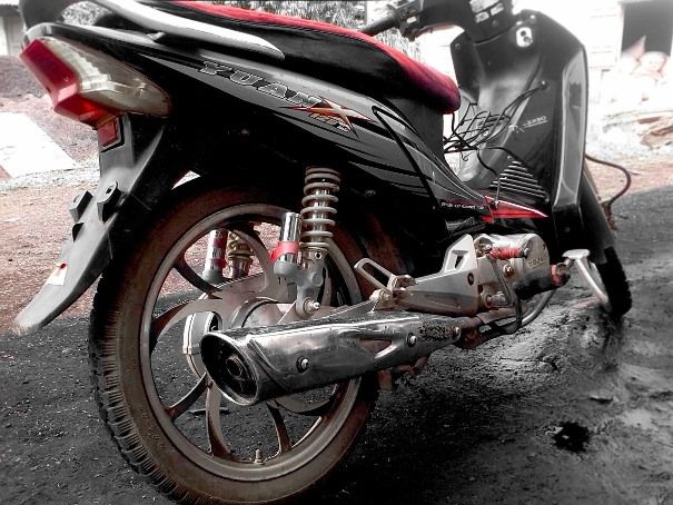 Presentan proyecto para mitigar ruidos molestos de motocicletas