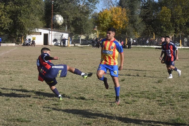 Ticino goleó en el clásico en un domingo con muchos clasificados