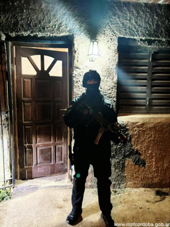 Barrio Botta: allanamientos, detenidos y secuestro de drogas