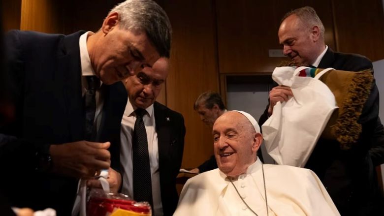 El intendente Passerini invitó al Papa: "Francisco, Córdoba te espera"
