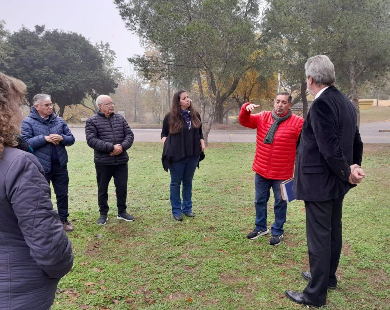 Vecinos de barrios Santa Ana y Sarmiento piden mayores controles en el "Puente Negro"